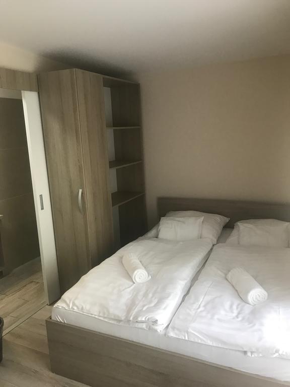 Hotel Apartman Gondola Győr Zewnętrze zdjęcie